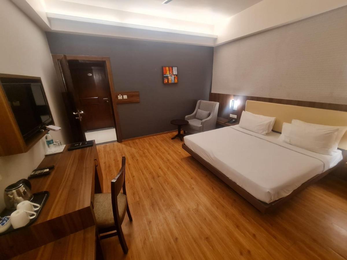 Hotel Lemon Park Haldwani Luaran gambar